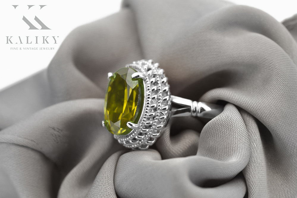 Vintage Yellow Peridot Ring in Sterling Silver (vrc068s-yp)
