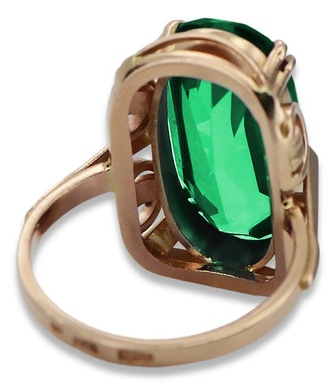 Vintage Emerald Ring in 14K Rose Gold (vrc038r-em) — worn on the hand, showing profile