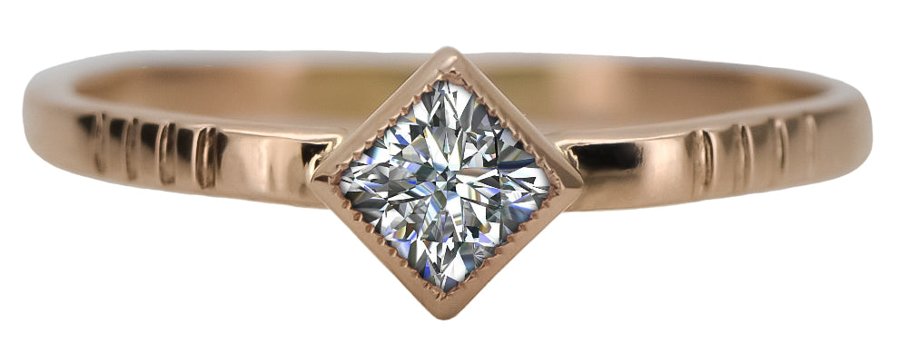 Vintage Zircon Ring in 14K Rose Gold (vrc138r-zi) — close-up of the stone and setting