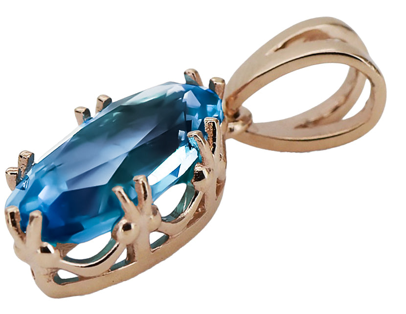Vintage Aquamarine Pendant in 14K Rose Gold (vpc019r-aq) — worn on the hand, showing profile