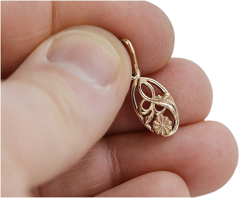 Vintage Leaf Pendant in 14K Rose Gold (vpn038) — view 2