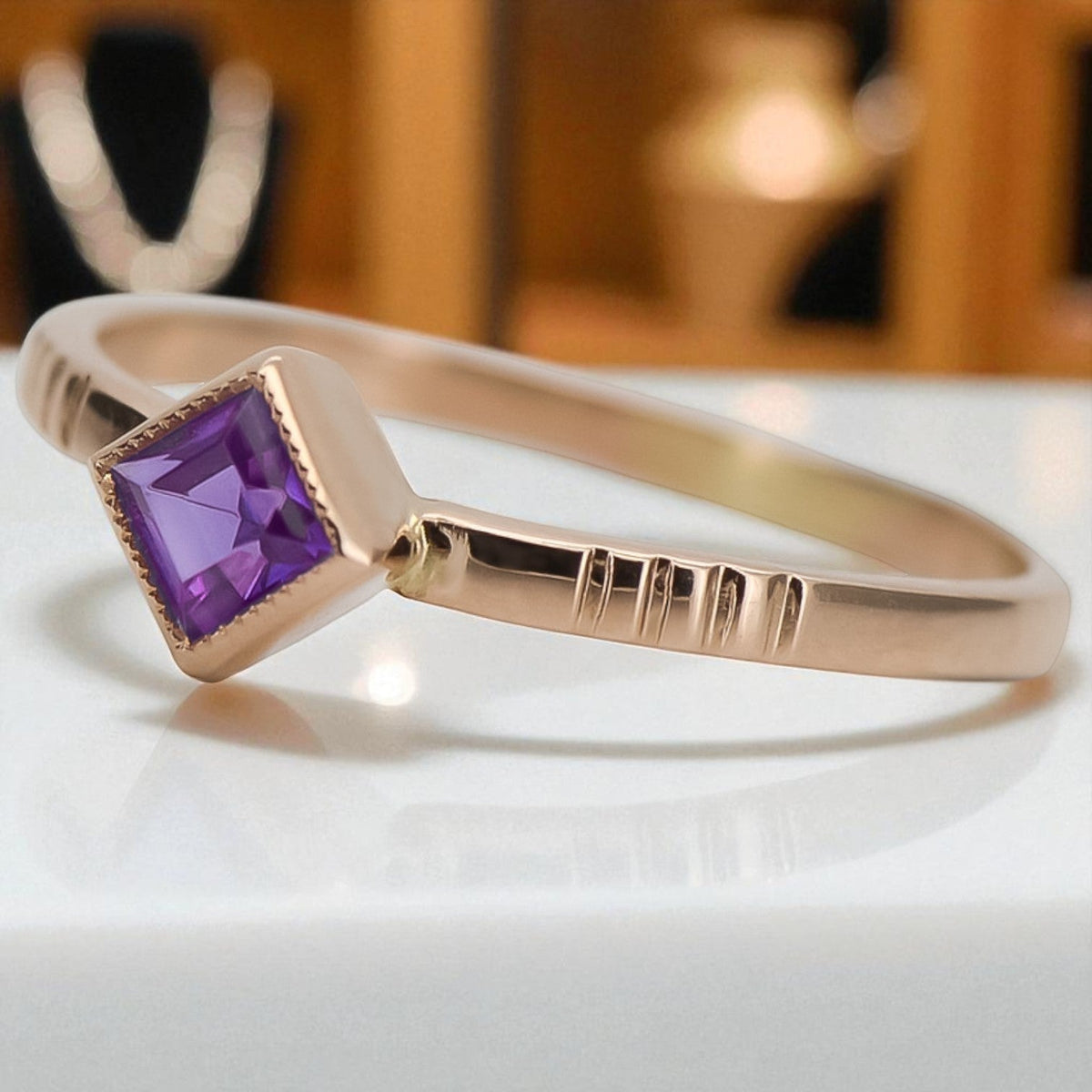 Vintage Alexandrite Ring in 14K Rose Gold (vrc138r-ax)