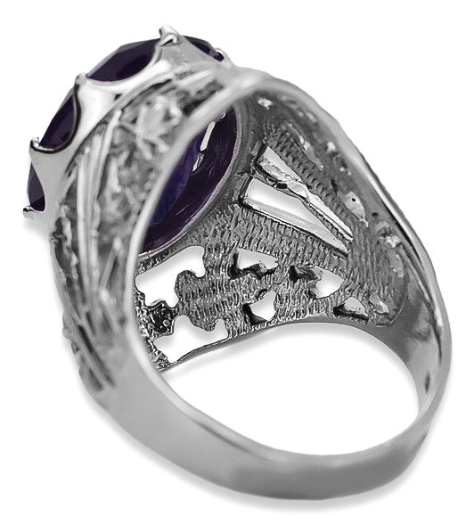 Vintage Alexandrite Ring in Sterling Silver (vrc031s-ax) — worn on the neckline, showing the drape