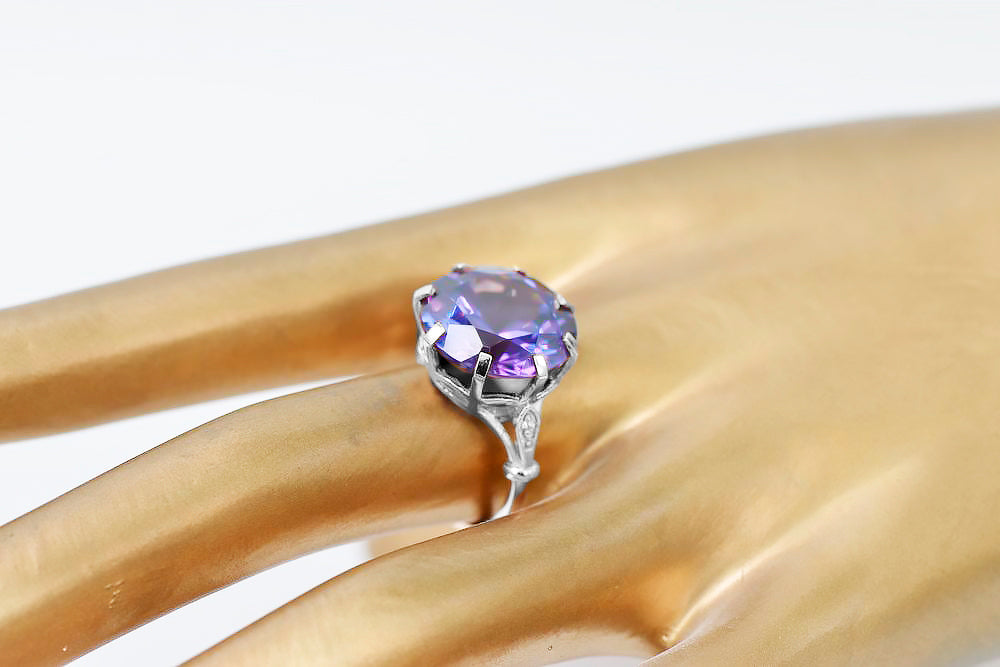 Vintage Alexandrite Ring in Sterling Silver (vrc073s-ax)