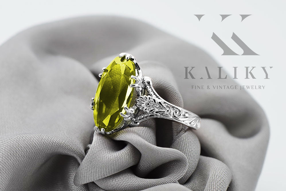Vintage Yellow Peridot Ring in Sterling Silver (vrc084s-yp) — worn on the hand, showing profile