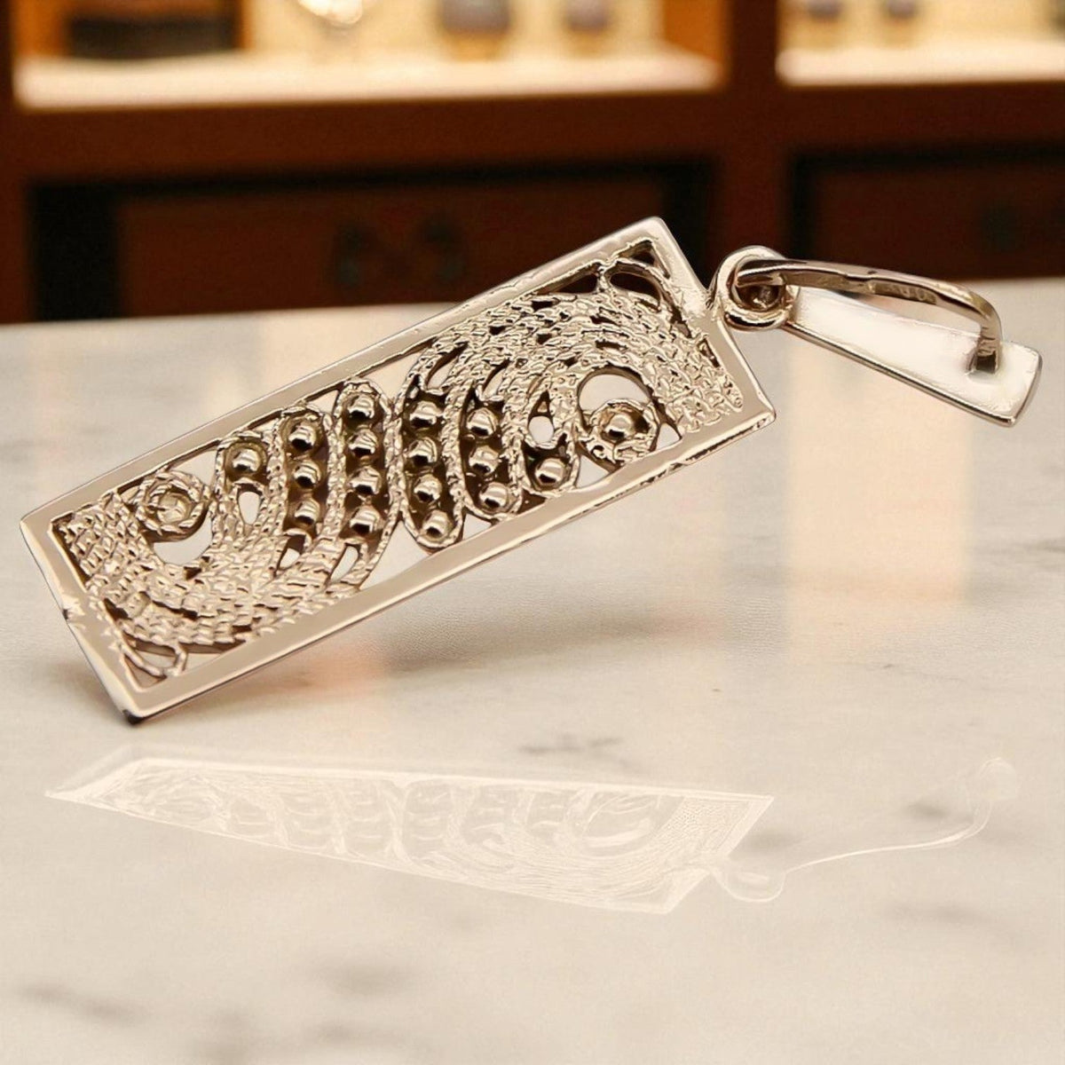 Vintage Square Pendant in 14K Rose Gold (vpn037)