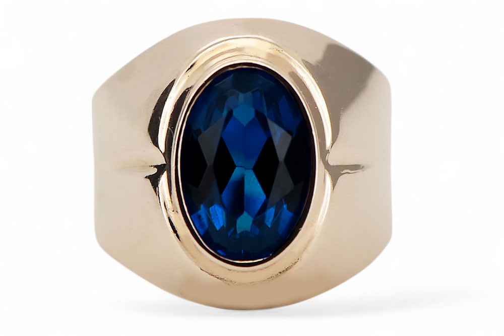 Vintage Sapphire Ring in 14K Rose Gold (vrc296r-sp) — close-up of the stone and setting