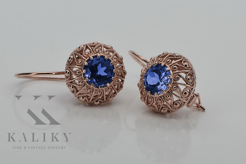 Vintage Sapphire Earrings in 14K Rose Gold (vec002r-sp) — close-up of the stone and setting