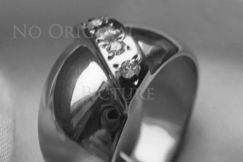 Vintage Ruby Alexandrite Emerald Sapphire Zircon Ring in 14K Rose Gold (vrc175) — detail of the metal texture