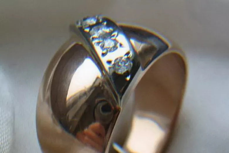 Vintage Ruby Alexandrite Emerald Sapphire Zircon Ring in 14K Rose Gold (vrc175) — full view of the piece