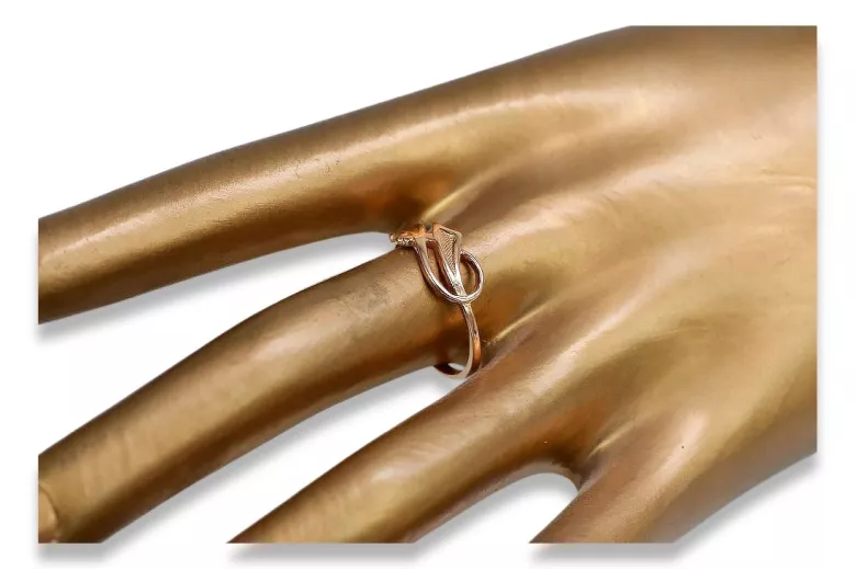Vintage Ring in 14K Rose Gold (vrn049) — close-up of the stone and setting