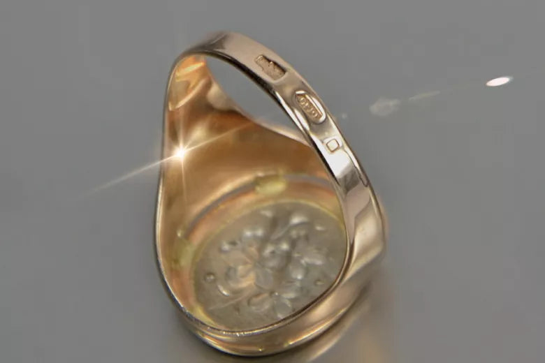 Vintage Ring in 14K Rose Gold (vrn012) — close-up of the stone and setting