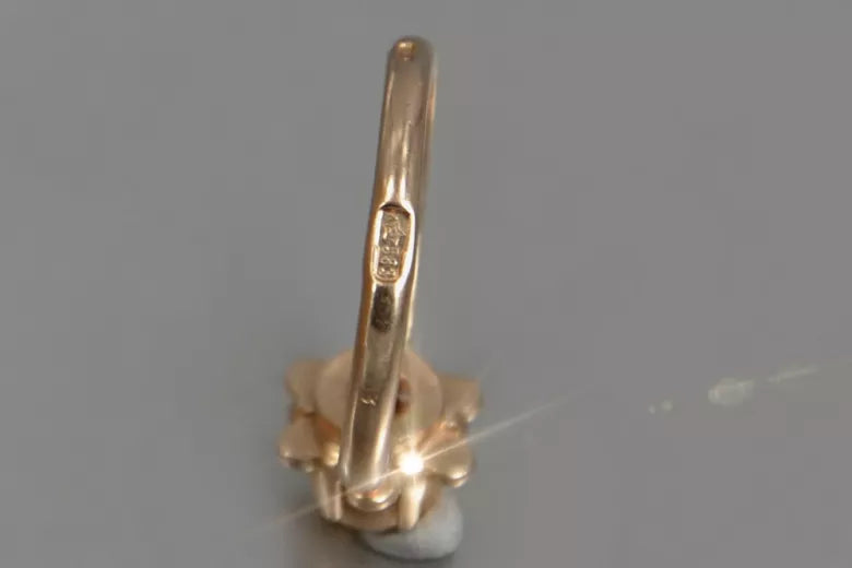 Vintage Ring in 14K Rose Gold (vrn018) — side view showing the setting