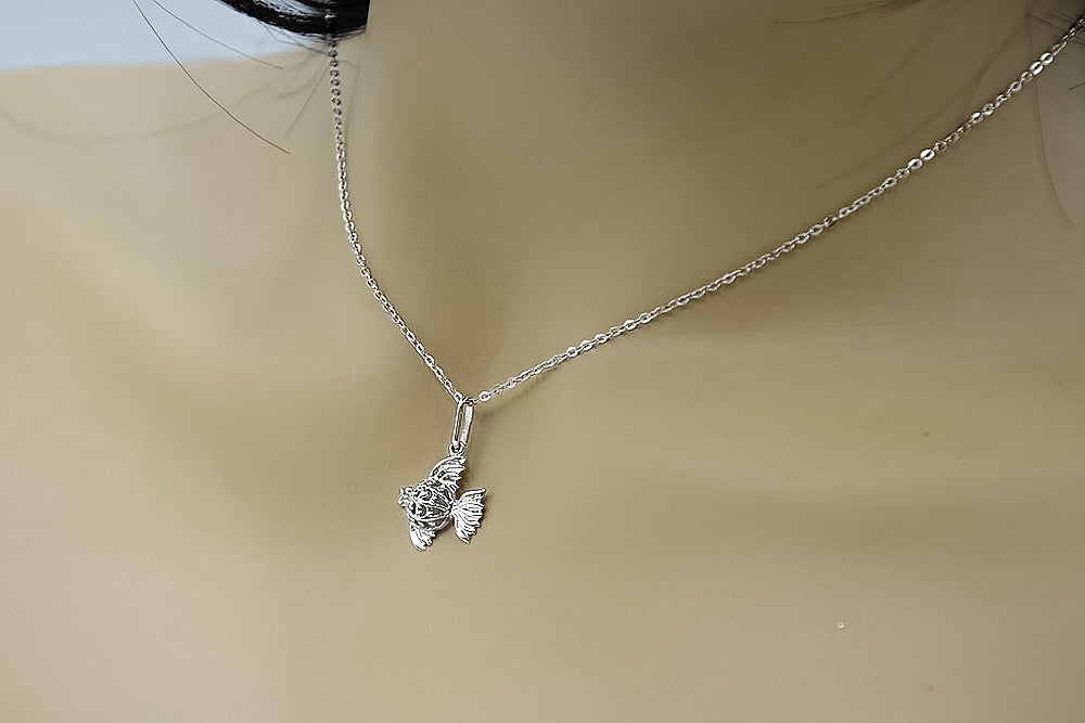 Vintage Fish Pendant in Sterling Silver (vpn021s) — side view showing the setting